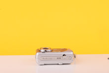 Load image into Gallery viewer, Canon PowerShot A430 4.0MP Compact Digital Camera Silver 4x Optical Zoom