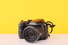Load image into Gallery viewer, Fujifilm FinePix S4400 14MP 28x Optical Zoom Digital Bridge Camera