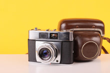 Load image into Gallery viewer, Zeiss Ikon Contina 35mm Rangefinder Film Camera with 45mm f/2.8 Color-Pantar Lens & Case