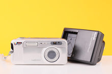 Load image into Gallery viewer, Kodak EasyShare LS743 4.0MP Compact Digital Camera