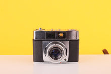 Load image into Gallery viewer, Zeiss Ikon Contina 35mm Rangefinder Film Camera with 45mm f/2.8 Color-Pantar Lens & Case