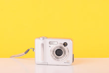 Load image into Gallery viewer, Casio QV-R61 6.0MP Digital Compact Camera Silver