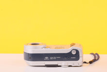 Load image into Gallery viewer, Sony Cyber-shot DSC-P71 3.2MP Compact Digital Camera