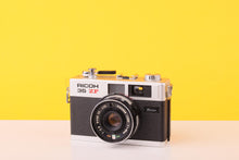 Load image into Gallery viewer, Ricoh 35 ZF 40mm f/2.8 35mm Film Rangefinder Camera