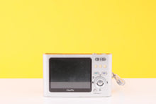 Load image into Gallery viewer, Fujifilm FinePix Z1 5.1MP Super CCD Digital Compact Camera