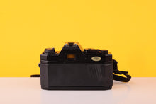 Load image into Gallery viewer, Vivitar V335 35mm SLR Film Camera + Vivitar 35-70mm f/3.5-4.8 Macro Focusing Zoom Lens