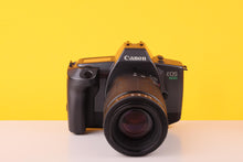 Load image into Gallery viewer, Canon EOS 600 SLR 35mm Film Camera + Tamron 80-210mm f/4.5-5.6 AF Telephoto Zoom Lens