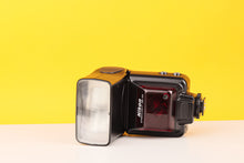 Load image into Gallery viewer, Nikon Speedlight SB-24 Flash with Case