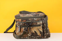 Load image into Gallery viewer, Camouflage Nevis Messenger Camera Bag