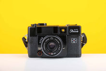 Load image into Gallery viewer, Yashica Auto Focus 35mm Point and Shoot Film Camera