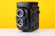 Load image into Gallery viewer, Yashica MAT 124 G Medium Format Film TLR Camera