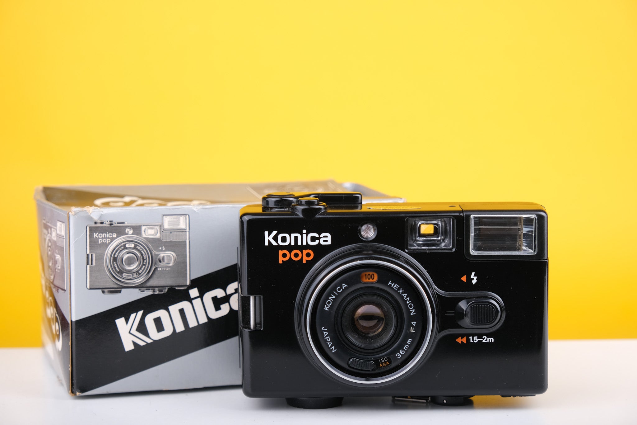 Konica Pop Black 35mm Point and Shoot Film Camera Boxed Vintage
