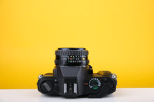 Load image into Gallery viewer, Pentax P30 35mm SLR Film Camera with 50mm f2 Lens
