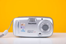 Load image into Gallery viewer, Samsung Digimax A400 Digicam Digital Camera