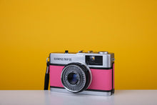 Load image into Gallery viewer, Olympus Trip 35 Vintage 35mm Film Camera with Zuiko 40mm f2.8 Lens with Customised Pink Skin
