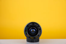 Load image into Gallery viewer, Chinon MC Macro Zoom 35-80mm f3.5-4.9 Pentax Lens