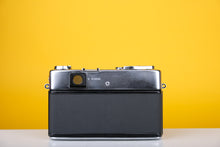 Load image into Gallery viewer, Yashica Minister III 35mm Rangefinder Film Camera