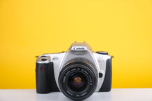 Load image into Gallery viewer, Canon EOS 300/Kiss III 35mm SLR Film Camera With Canon Zoom Lens 35-80mm f/4-5.6 Lens