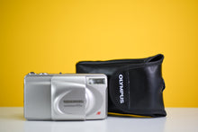 Load image into Gallery viewer, Olympus SuperZoom 105g 35mm Film Camera Point and Shoot