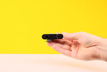 Load image into Gallery viewer, Voigtlander 93/184 Shoe Mount Rangefinder Attachment
