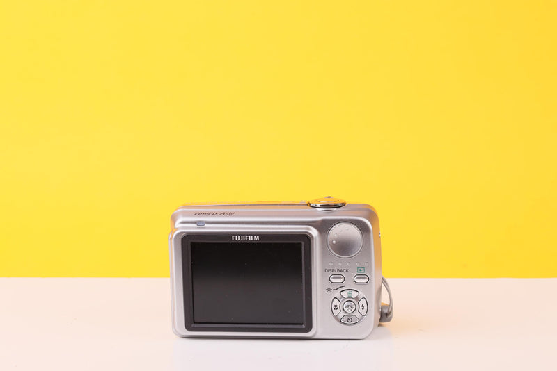 Fujifilm FinePix A610 Compact Digital Camera – 6.3MP Super CCD – 3x Optical Zoom