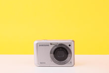 Load image into Gallery viewer, Samsung ES20 Compact Digital Camera
