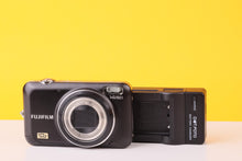 Load image into Gallery viewer, Fujifilm FinePix JZ500 Compact Digital Camera
