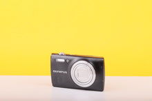 Load image into Gallery viewer, Olympus VH-510 Compact Digital Camera
