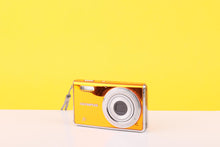 Load image into Gallery viewer, Olympus FE-4000 Compact Digital Camera
