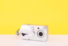 Load image into Gallery viewer, Olympus Camedia C-450 Zoom Compact Digital Camera
