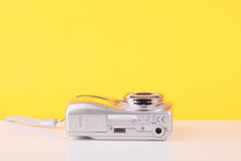 Load image into Gallery viewer, Kodak EasyShare C713 Compact Digital Camera
