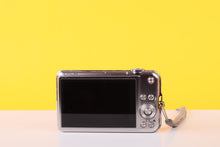 Load image into Gallery viewer, Casio Exilim EX-S10 Compact Digital Camera
