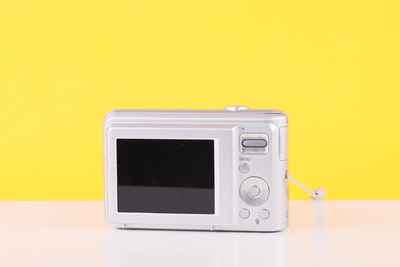 Samsung ES28 Compact Digital Camera