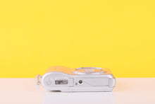 Load image into Gallery viewer, Samsung ES28 Compact Digital Camera
