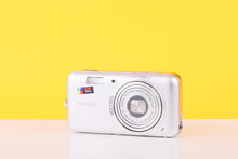 Load image into Gallery viewer, Kodak EasyShare V1003 Compact Digital Camera
