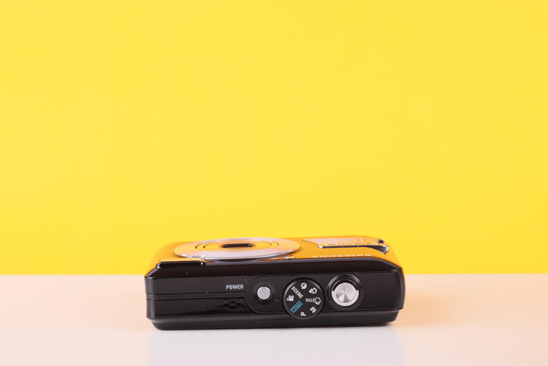 Samsung S1070 Compact Digital Camera
