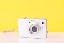 Load image into Gallery viewer, Sony Cyber-shot DSC-W100 Compact Digital Camera
