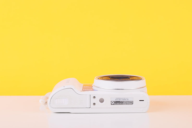 Samsung WB250F Smart Compact Digital Camera