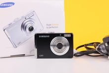 Load image into Gallery viewer, Samsung L301 Compact Digital Camera - Boxed
