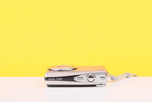 Load image into Gallery viewer, Fujifilm FinePix F50fd Compact Digital Camera
