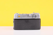 Load image into Gallery viewer, Taron Marquis 35mm Rangefinder Film Camera – Taronar 45mm f/1.8 Lens
