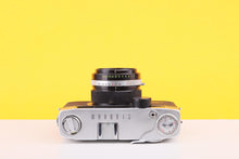 Load image into Gallery viewer, Taron Marquis 35mm Rangefinder Film Camera – Taronar 45mm f/1.8 Lens

