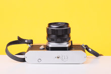 Load image into Gallery viewer, Asahi Pentax Spotmatic F 35mm Film SLR Camera with Super-Takumar 55mm f/2 Lens
