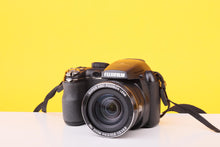 Load image into Gallery viewer, Fujifilm FinePix S4300 Digital Bridge Camera – 14MP CCD – 26x Optical Zoom
