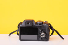 Load image into Gallery viewer, Fujifilm FinePix S4300 Digital Bridge Camera – 14MP CCD – 26x Optical Zoom
