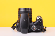 Load image into Gallery viewer, Fujifilm FinePix S4200 Digital Bridge Camera – 14MP CCD – 24x Optical Zoom
