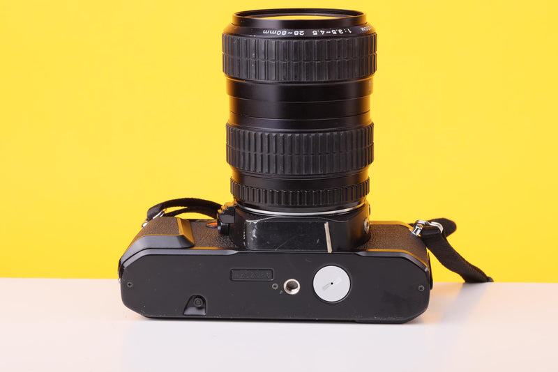 Pentax P30 35mm Film SLR Camera with pentax 28–80mm Zoom Lens
