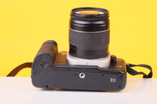 Load image into Gallery viewer, Canon EOS 50E 35mm Film SLR Camera with Canon EF 28–80mm f/3.5–5.6 II Lens
