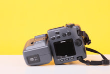 Load image into Gallery viewer, Nikon Coolpix 995 Compact Digital Camera
