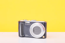 Load image into Gallery viewer, Panasonic Lumix DMC-TZ4 Compact Digital Camera
